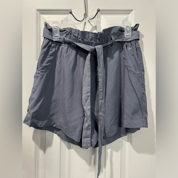 NWOT Thread & Supply Preppy Paperbag Shorts 3" Inseam Tie Waist Blue Pockets Lg - Picture 1 of 6